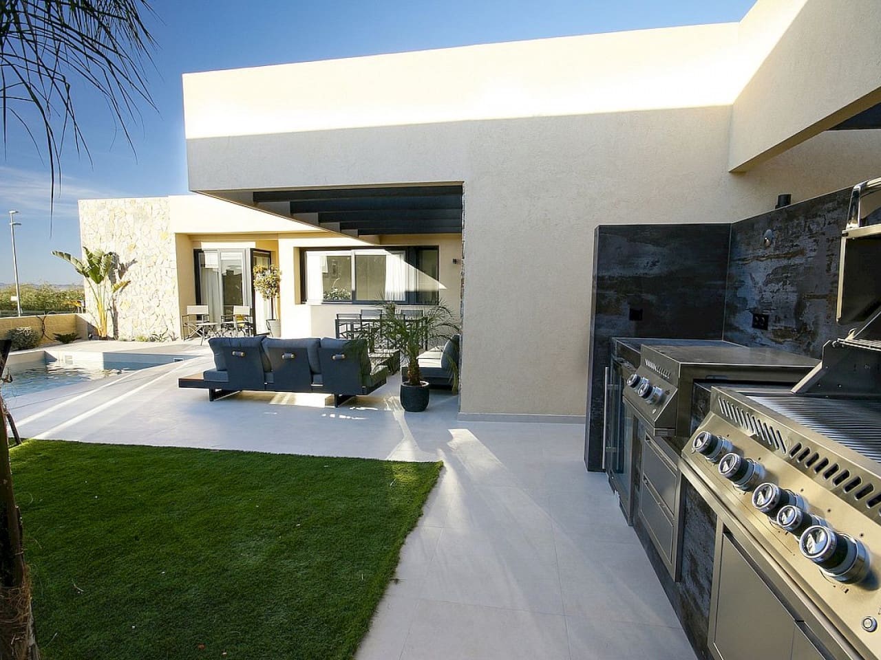 3 bedroom Villa for sale in Banos y Mendigo with pool - € 479,000 (Ref: 9318664)