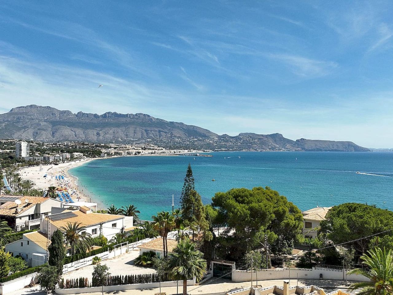 2 bedroom Apartment for sale in Alfaz del Pi / L'Alfas del Pi with pool - € 580,000 (Ref: 9318665)