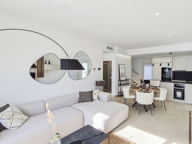 3 quarto Moradia para venda em San Pedro del Pinatar com piscina - 389 000 € (Ref: 9318674)