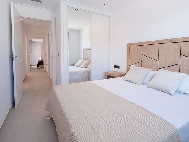 3 sypialnia Willa na sprzedaż w La Marina, Elche / Elx z basenem - 392 000 € (Ref: 9318685)