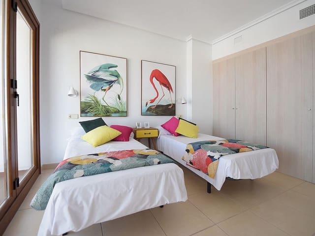 1 bedroom Apartment for sale in Xeresa with pool - € 186,000 (Ref: 9318688)