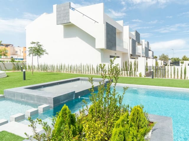 3 sypialnia Dom szeregowy na sprzedaż w Los Balcones z basenem - 340 000 € (Ref: 9318693)