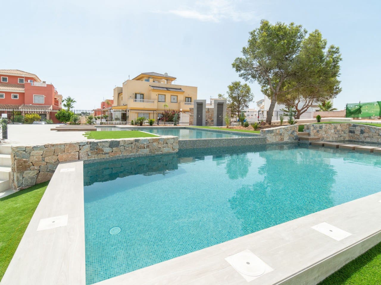 3 sypialnia Dom szeregowy na sprzedaż w Los Balcones z basenem - 340 000 € (Ref: 9318693)