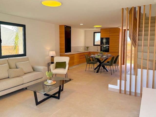 2 soveværelse Byhus til salg i Cuevas del Almanzora med swimmingpool - € 300.000 (Ref: 9318716)