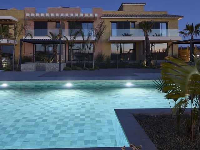 2 soveværelse Byhus til salg i Cuevas del Almanzora med swimmingpool - € 300.000 (Ref: 9318716)