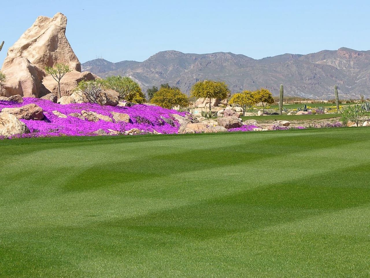 3 bedroom Villa for sale in Cuevas del Almanzora with pool - € 375,950 (Ref: 9318719)