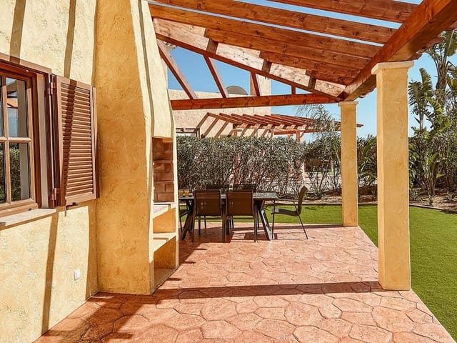 3 soveværelse Villa til salg i Cuevas del Almanzora med swimmingpool - € 375.950 (Ref: 9318719)