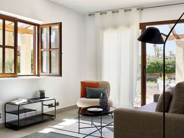 4 bedroom Villa for sale in Cuevas del Almanzora with pool - € 406,850 (Ref: 9318720)