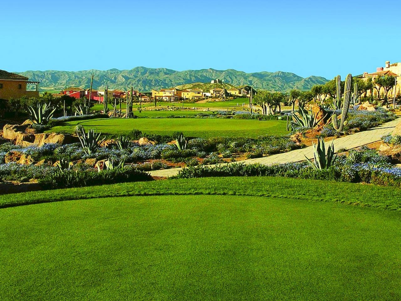 4 bedroom Villa for sale in Cuevas del Almanzora with pool - € 406,850 (Ref: 9318720)