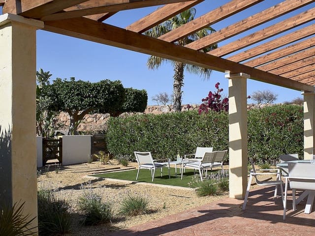 4 bedroom Villa for sale in Cuevas del Almanzora with pool - € 406,850 (Ref: 9318720)