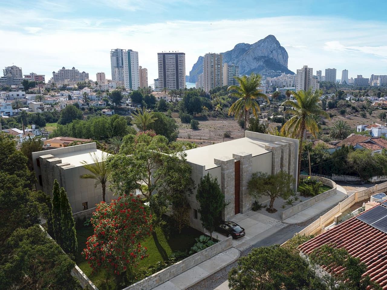3 bedroom Villa for sale in Calpe / Calp with pool - € 1,199,000 (Ref: 9318733)