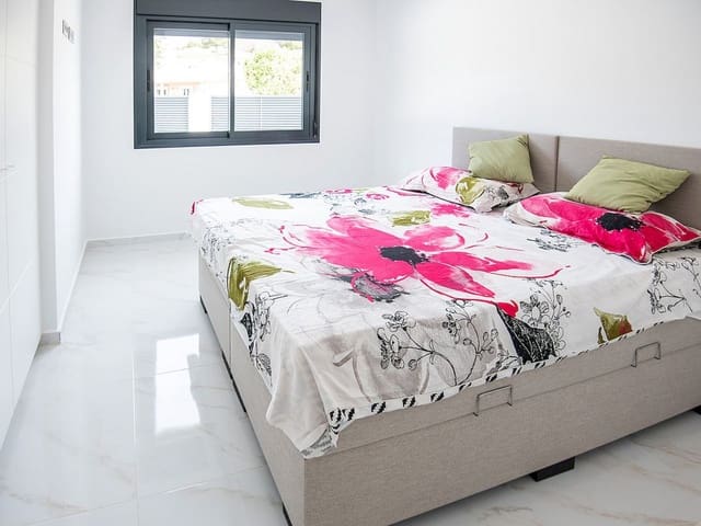 3 quarto Moradia para venda em Pinar de Campoverde, Pilar de la Horadada com piscina - 422 500 € (Ref: 9318749)