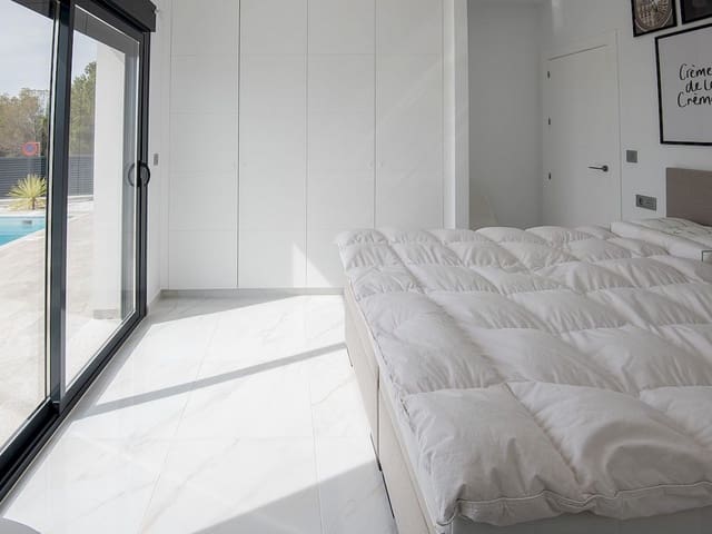 3 quarto Moradia para venda em Pinar de Campoverde, Pilar de la Horadada com piscina - 422 500 € (Ref: 9318749)