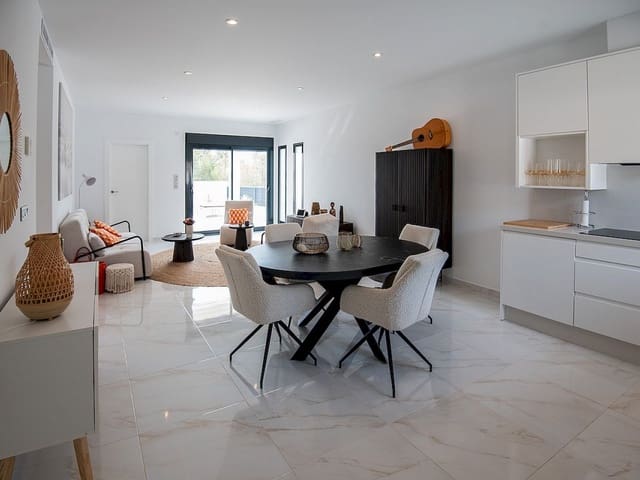 3 quarto Moradia para venda em Pinar de Campoverde, Pilar de la Horadada com piscina - 422 500 € (Ref: 9318749)