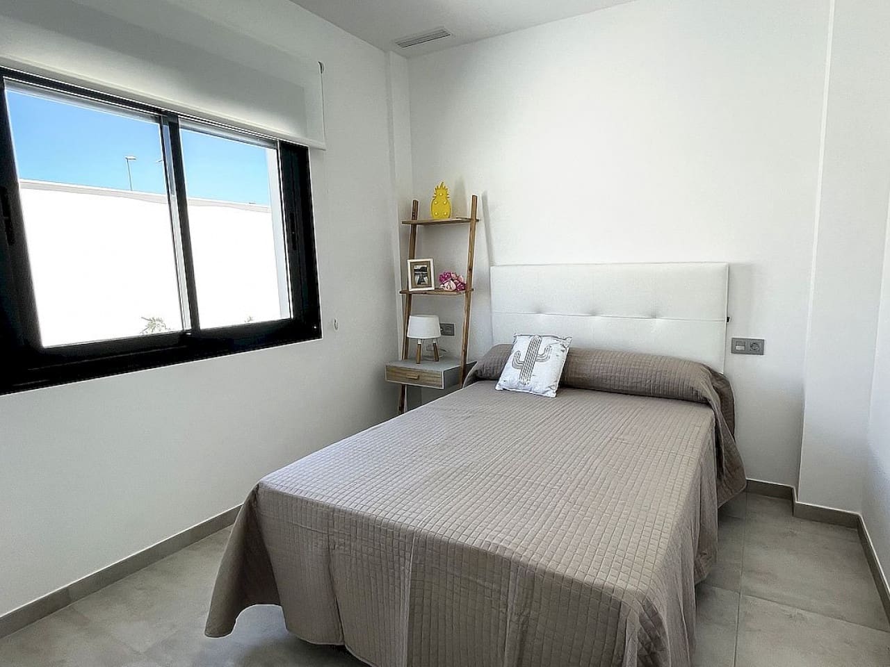 3 bedroom Villa for sale in Pinar de Campoverde with pool - € 422,500 (Ref: 9318749)