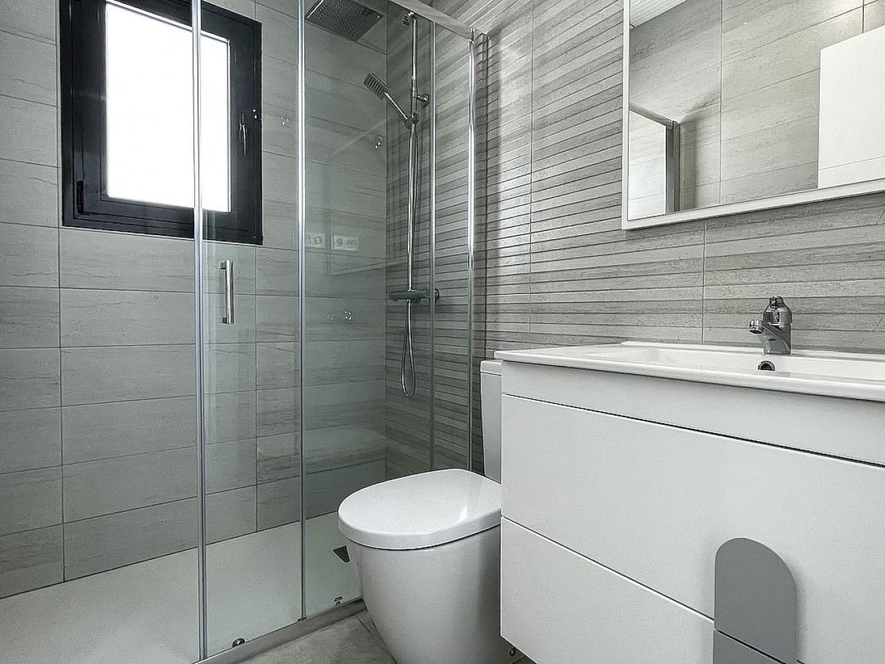 3 bedroom Villa for sale in Pinar de Campoverde with pool - € 422,500 (Ref: 9318749)