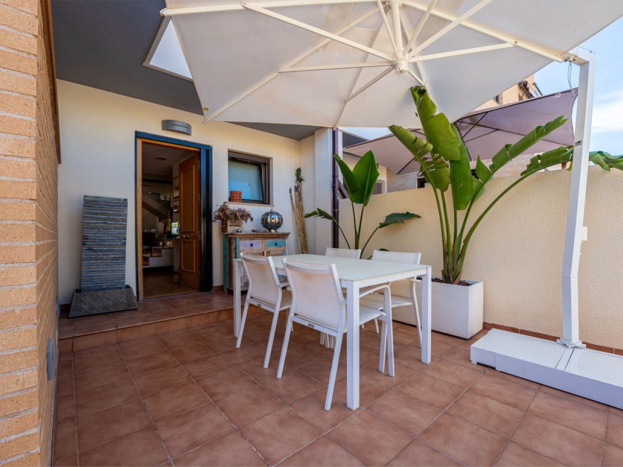 4 makuuhuone Huvila myytävänä paikassa Alicante kaupunki mukana uima-altaan - 795 000 € (Ref: 9318761)