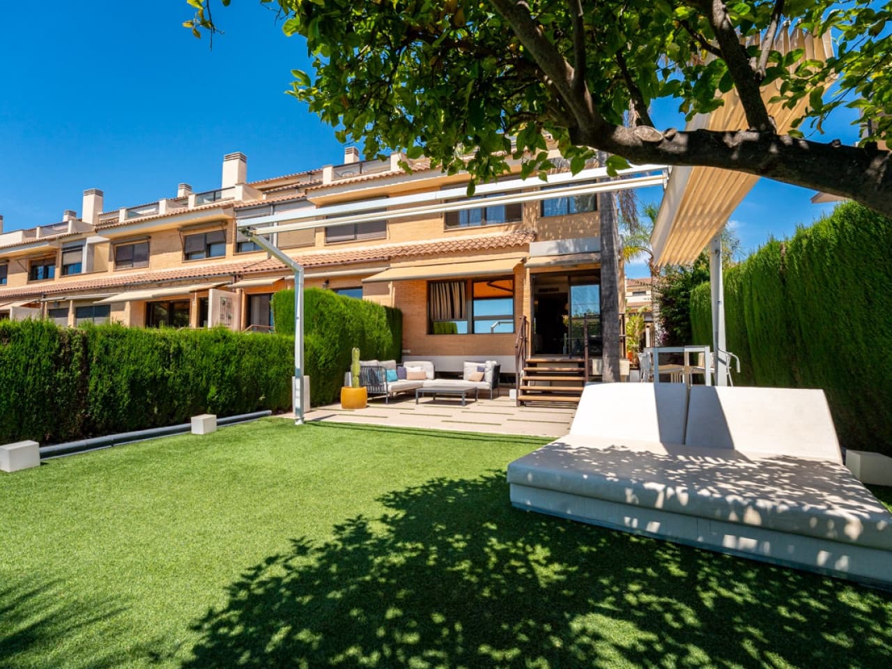 4 makuuhuone Huvila myytävänä paikassa Alicante kaupunki mukana uima-altaan - 795 000 € (Ref: 9318761)