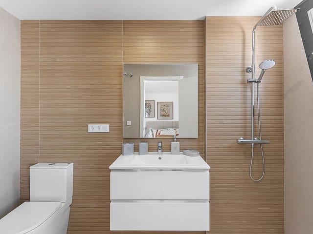 4 bedroom Townhouse for sale in Callosa de Segura with pool - € 269,000 (Ref: 9318765)