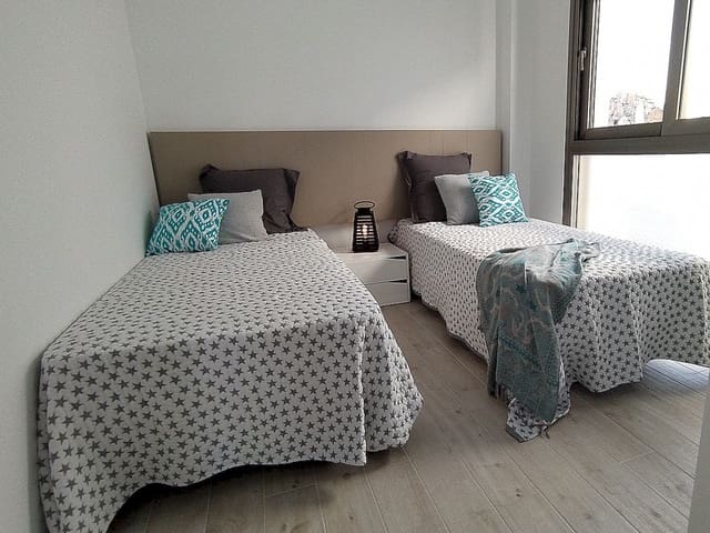 3 quarto Moradia para venda em Villamartin, Orihuela com piscina - 669 900 € (Ref: 9318766)