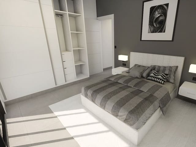 3 soverom Villa til salgs i Los Alcázares med svømmebasseng - € 419 900 (Ref: 9318782)