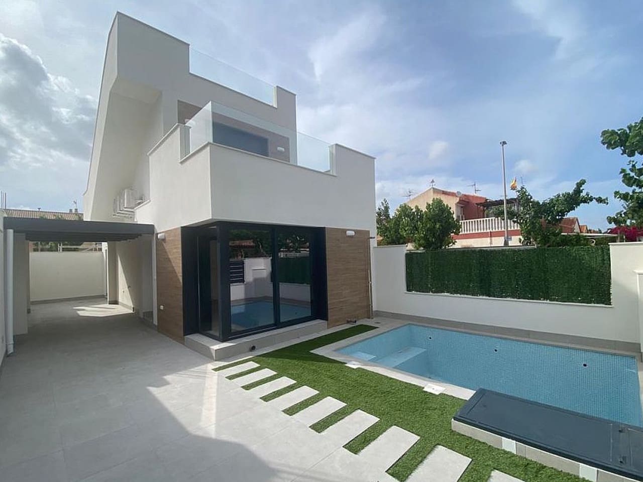 3 bedroom Villa for sale in Los Alcazares with pool - € 419,900 (Ref: 9318782)