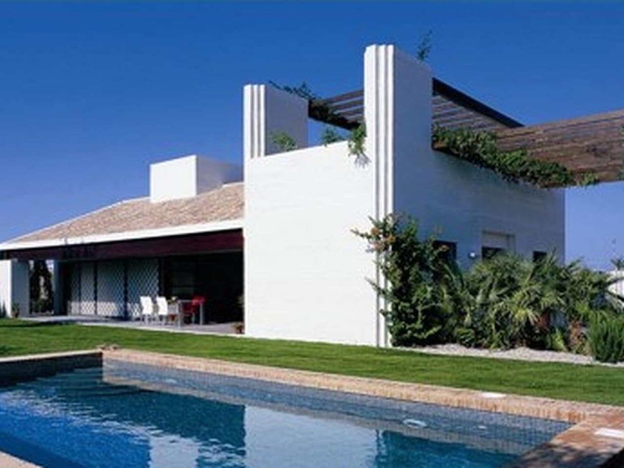 4 quarto Moradia para venda em La Peraleja Golf Resort com piscina - 725 000 € (Ref: 9318788)