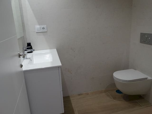 3 quarto Moradia em Banda para venda em Pilar de la Horadada com piscina - 285 000 € (Ref: 9318795)