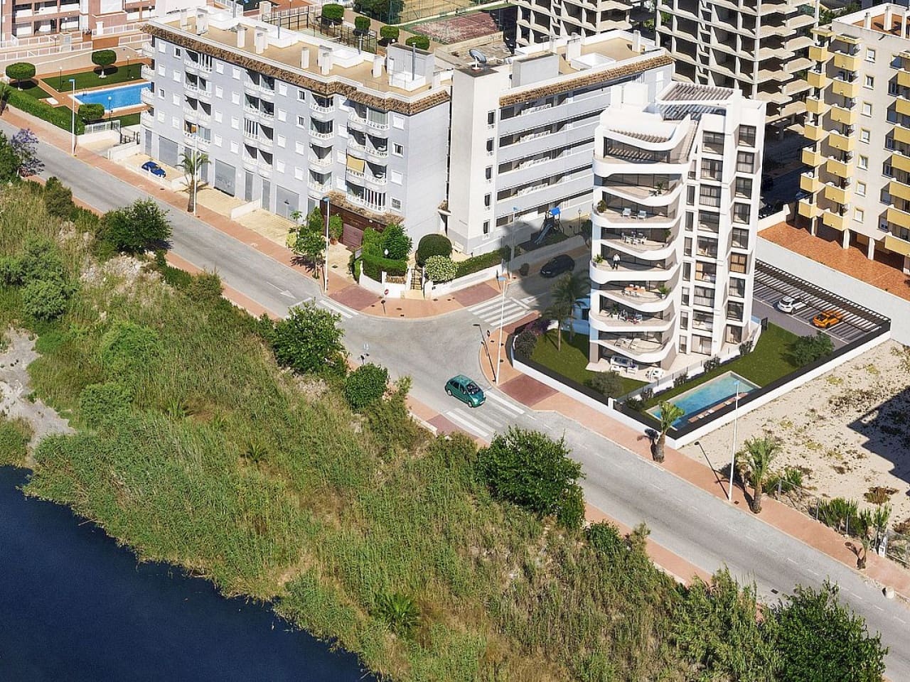 3 bedroom Apartment for sale in Guardamar del Segura with pool - € 345,000 (Ref: 9318797)