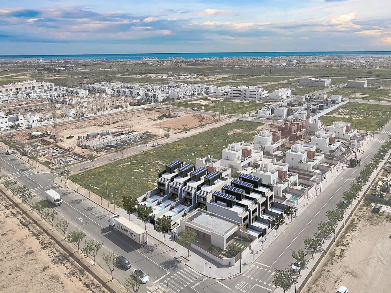 3 bedroom Townhouse for sale in Pilar de la Horadada with pool - € 385,000 (Ref: 9318800)