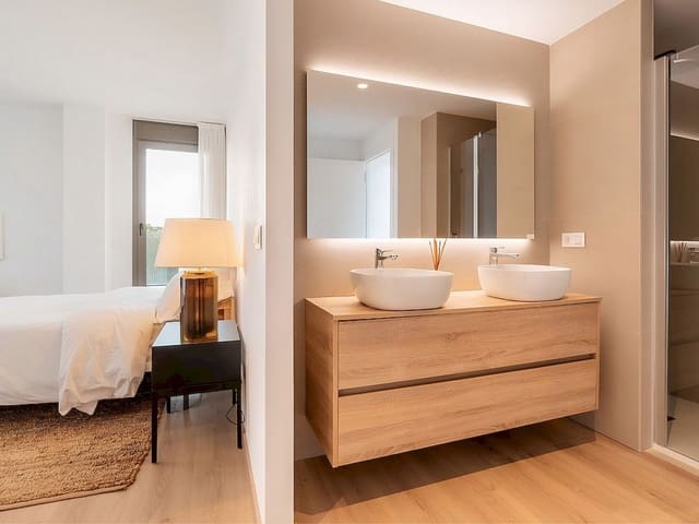 4 makuuhuone Huvila myytävänä paikassa Benidorm mukana uima-altaan - 975 000 € (Ref: 9318802)