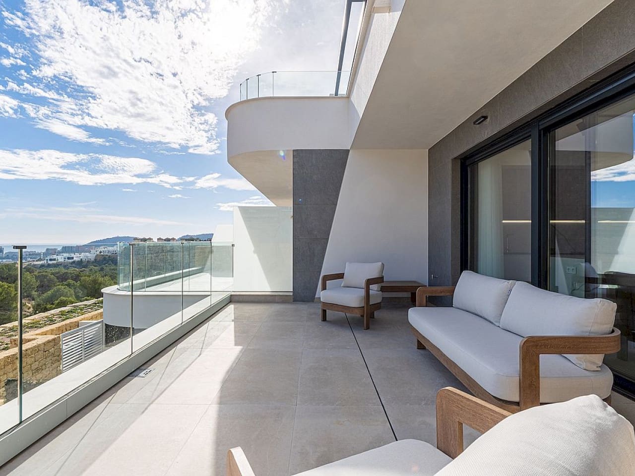 2 sovrum Hus till salu i Benidorm med pool - 570 000 € (Ref: 9318807)