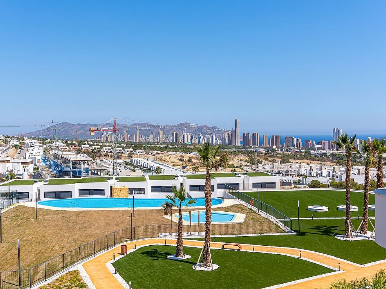 2 sovrum Hus till salu i Benidorm med pool - 570 000 € (Ref: 9318807)
