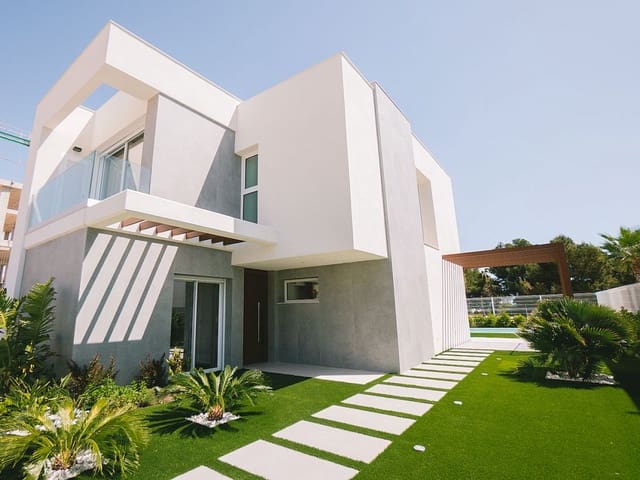 3 sypialnia Willa na sprzedaż w Benidorm z basenem - 870 000 € (Ref: 9318811)