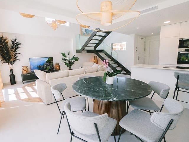 3 sypialnia Willa na sprzedaż w Benidorm z basenem - 870 000 € (Ref: 9318811)