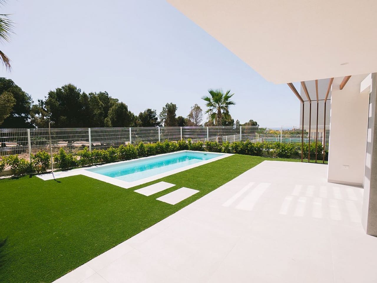 3 bedroom Villa for sale in Benidorm with pool - € 870,000 (Ref: 9318811)