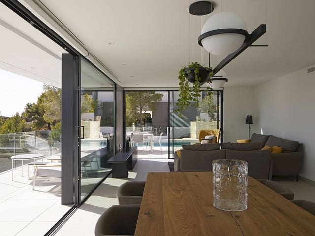 4 soveværelse Villa til salg i Altea med swimmingpool - € 2.135.000 (Ref: 9318819)