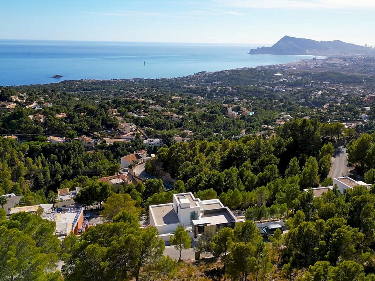 4 bedroom Villa for sale in Altea with pool - € 2,135,000 (Ref: 9318819)
