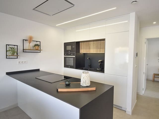 3 soveværelse Villa til salg i San Pedro del Pinatar med swimmingpool - € 439.000 (Ref: 9318825)