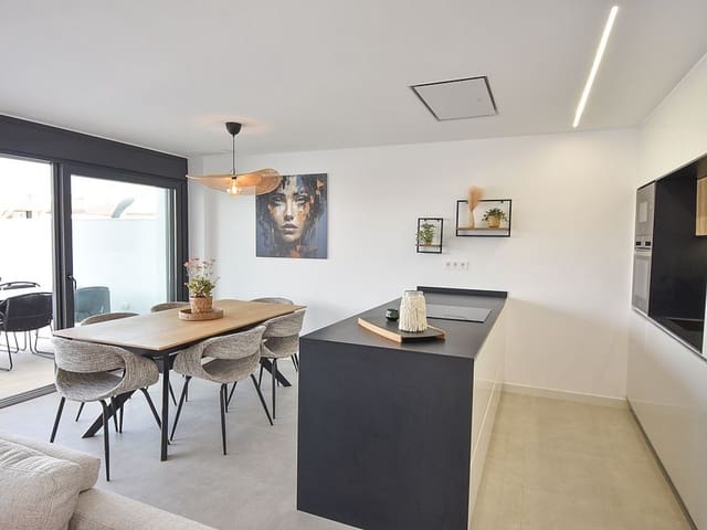 3 soveværelse Villa til salg i San Pedro del Pinatar med swimmingpool - € 439.000 (Ref: 9318825)