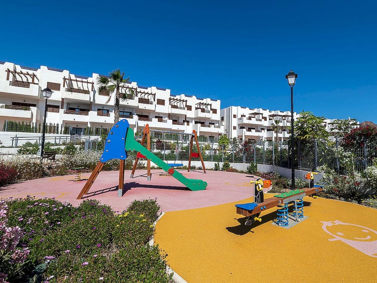 2 soveværelse Lejlighed til salg i San Juan de los Terreros med swimmingpool - € 222.000 (Ref: 9318849)