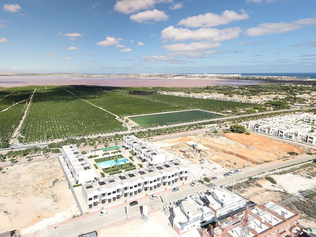 2 makuuhuone Rivitalo myytävänä paikassa Los Balcones mukana uima-altaan - 329 900 € (Ref: 9318853)