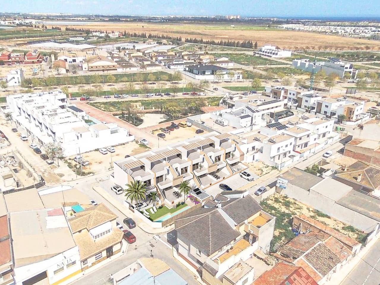 3 bedroom Terraced Villa for sale in Pilar de la Horadada with pool - € 289,900 (Ref: 9318856)