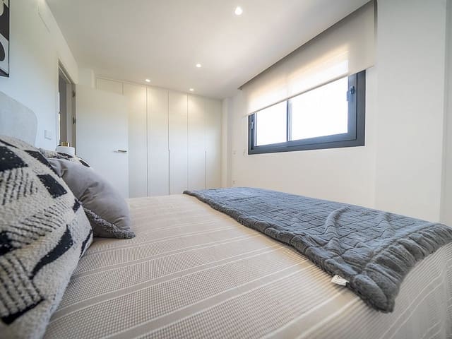 3 quarto Moradia para venda em Algorfa com piscina - 465 000 € (Ref: 9318878)