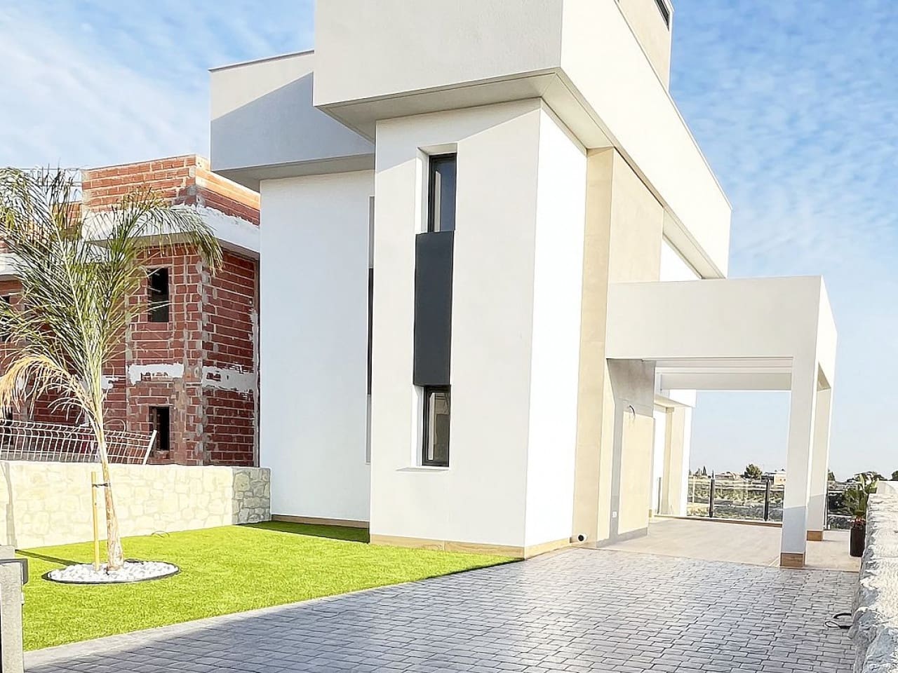 3 bedroom Villa for sale in Algorfa with pool - € 520,000 (Ref: 9318880)