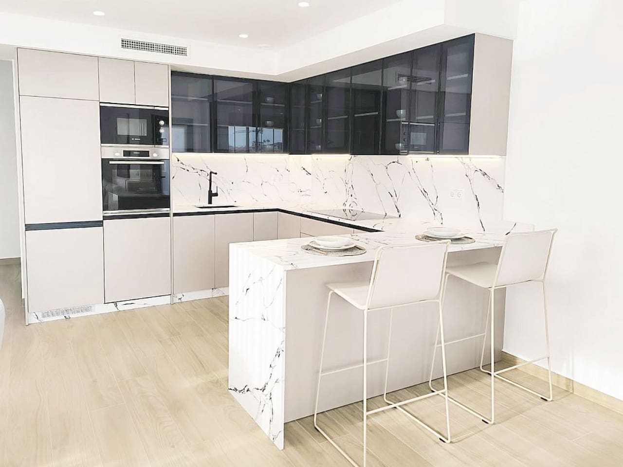 6 bedroom Villa for sale in Algorfa with pool - € 965,000 (Ref: 9318881)