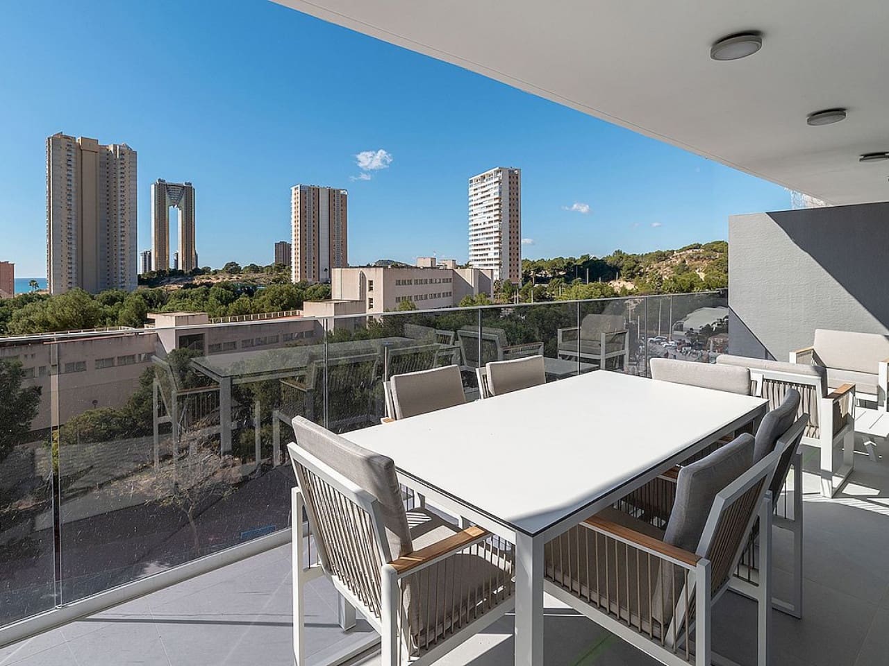 3 soverom Leilighet til salgs i Benidorm med svømmebasseng - € 489 000 (Ref: 9318915)