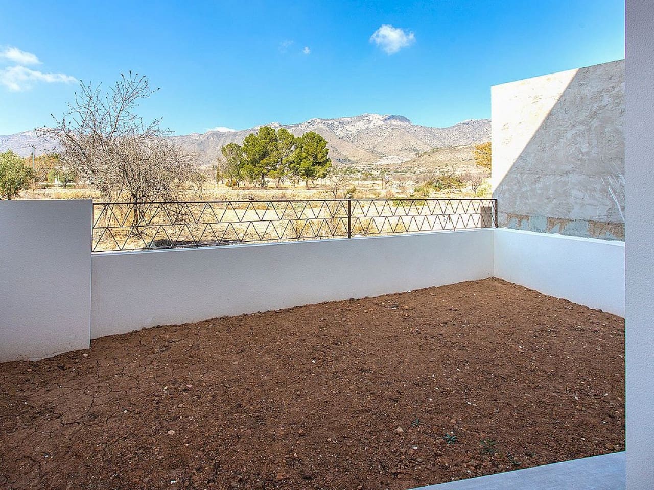 3 slaapkamer Rijtjeshuis te koop in Hondon de las Nieves - € 198.000 (Ref: 9318922)