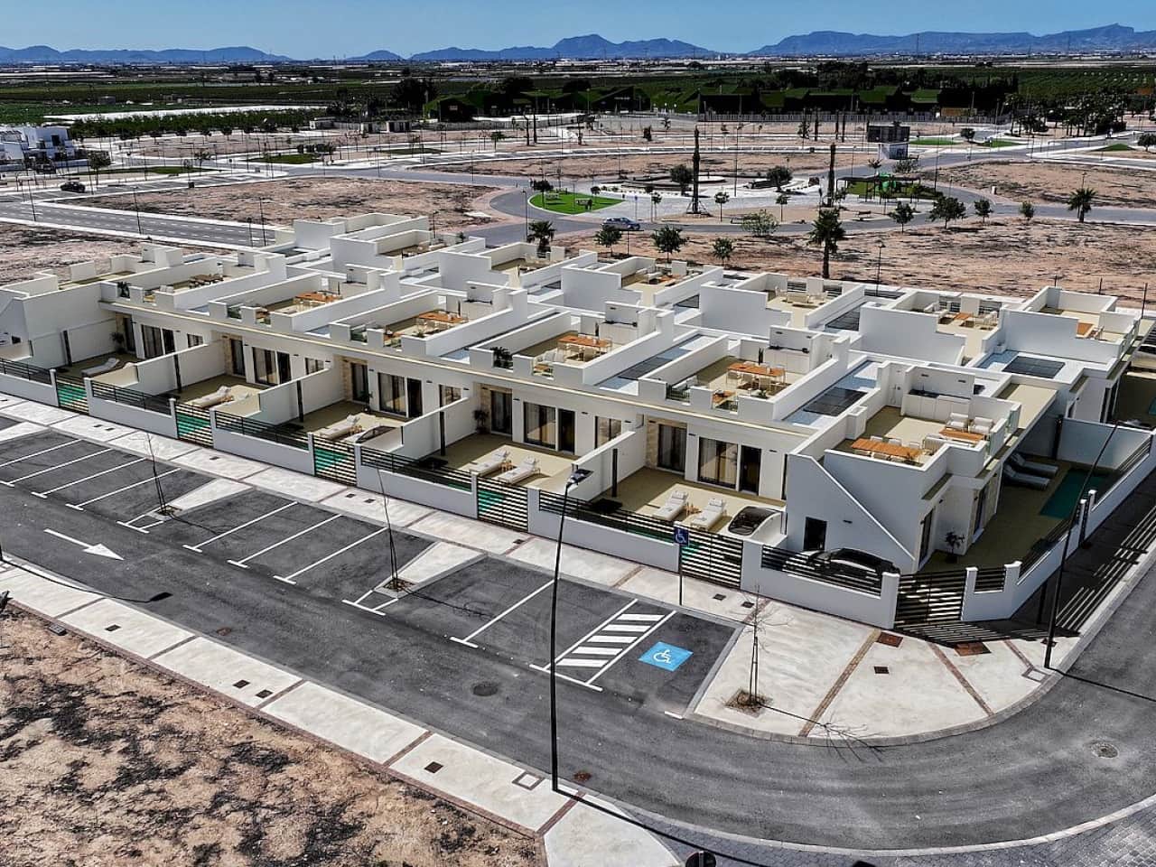 2 soverom Villa til salgs i Roldan med svømmebasseng garasje - € 259 900 (Ref: 9318928)