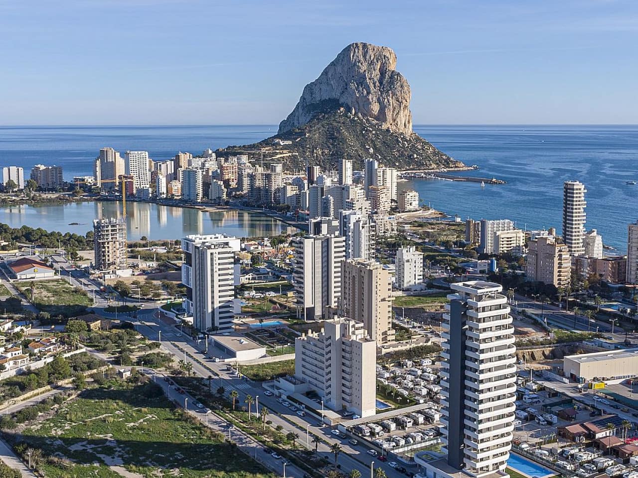 3 bedroom Apartment for sale in Calpe / Calp with pool - € 580,000 (Ref: 9318972)